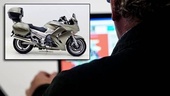 Stulen motorcykel hittad – nu knackar polisen dörr