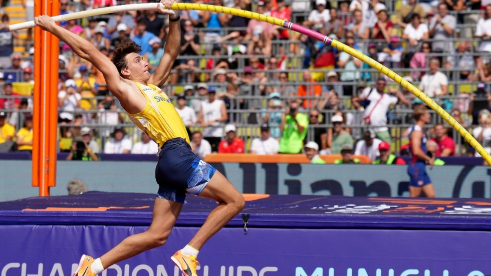 Armand Duplantis i kvaltävlingen i München.