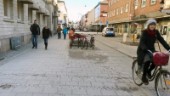 Vänstern vill ta bort bilarna från Östra Storgatan