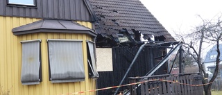 Kraftig villabrand i Haga – flera enheter utlarmade under natten