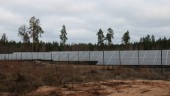 Solcellspark närmar sig invigning: "Irriterad på förseningar" • Solpaneler på plats – men ingen el kan levereras