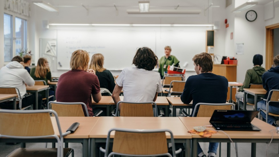 Förra året var gymnasiebehörigheten bland i Sverige 85 procent. Kindas niondeklassare landade i år på siffran 90 procent, enligt kommunens beräkningar. Preliminära siffror visar att det är den högsta i gymnasiebehörigheten i länet – något högre än tvåan Söderköping som hade lite drygt 89 procent.