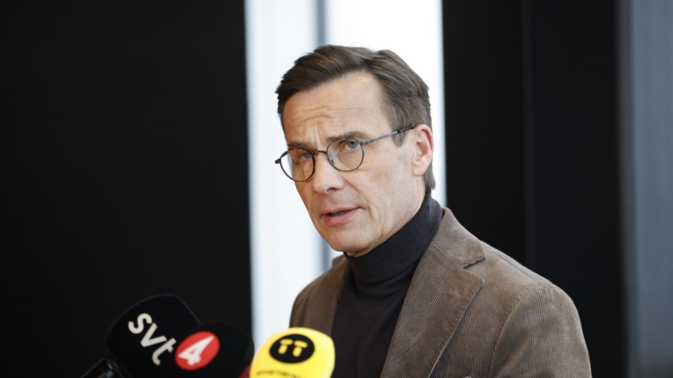 Statsminister Ulf Kristersson (M) borde inte vika en tum från försvaret av vår grundlagsskyddade yttrandefrihet.