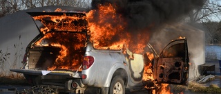 Räddningspådrag när bil började brinna – var snabbt övetänd