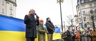 Ukraina försvarar sin frihet – men också vår