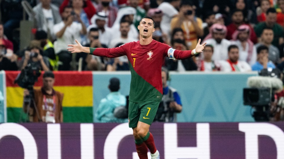 Portugals Cristiano Ronaldo reagerar i matchen mot Schweiz. Reagerar gör också insändarskribenten, som tycker att det snart avslutade världsmästerskapet i fotboll borde förlagts i ett annat land än Qatar.