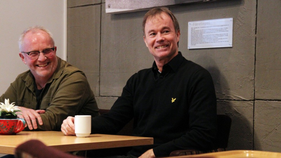Tobba Larsson och Per Claudius har många år bakom sig i RP-handbollen. "Föreningen ska inte driva sina a-lag som ungdomslag", säger Tobba Larsson.