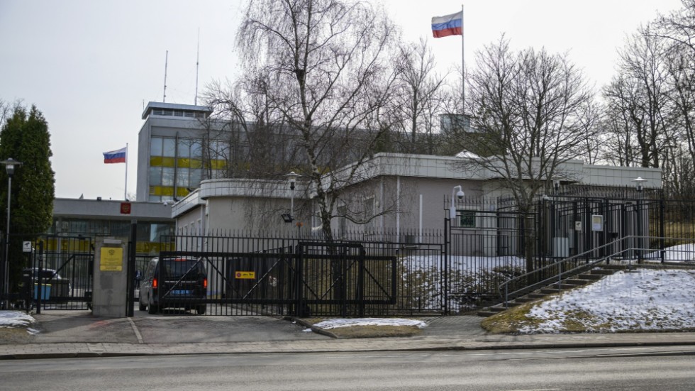 Den ryska ambassaden i Stockholm är också centrum för ryskt spionage mot Sverige.