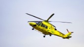 Skoter voltade - en person till sjukhus med ambulanshelikopter