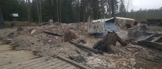 Luleå: Kommunen flyttar stuga från berg till träsk
