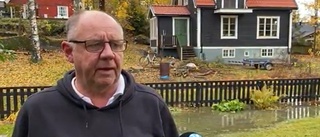 Mikael fick tomten fylld med vatten: ”En fjällbäck”