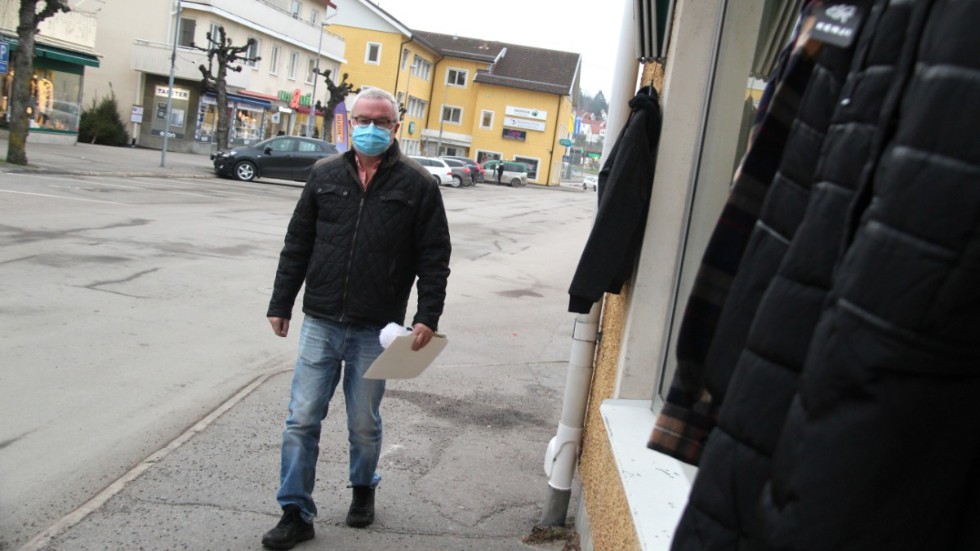 Göran Schedvin, före detta labbläkare och verksamhetschef vid Kisas och Österbymos vårdcentraler, har upprörts av coronapandemin.