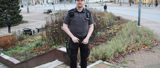 "Sheriffen" i kortärmat sprider trygghet i Finspång