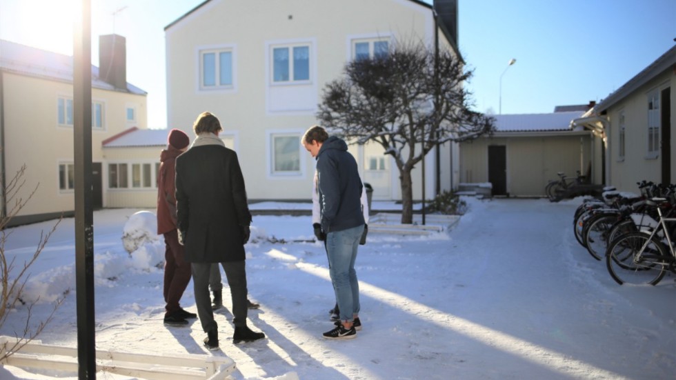 Mariannelunds folkhögskola har full beläggning på sitt internat. Det har varit möjligt genom "egen-karantän", uppger skolans ekonomiansvarige Bengt Axelsson.