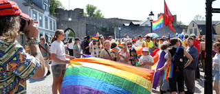 Prideparad samlade flera hundra för gemensam sak