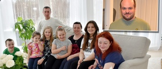 Två familjer från Ukraina bor med Skelleftebon Zakarias och hans familj – tolv personer under ett tak: ”Det är alltid fullt liv här”