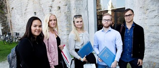 500 studenter tågade genom Visby
