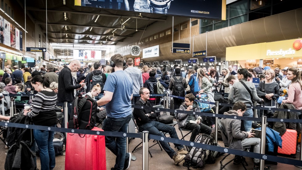 Varken polisens passhantering eller Arlanda stod redo för det ökade trycket på resor efter pandemin.