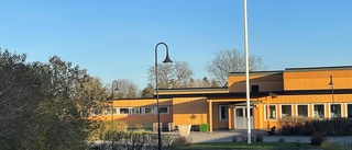 Mögelskadade skolan stängs – flyttkarusell för hundratals elever