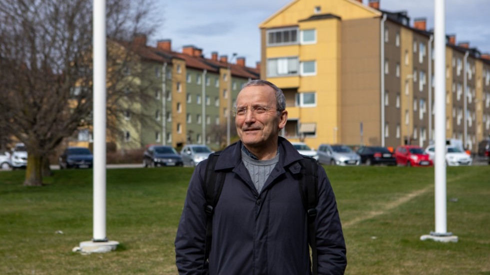 Florian Aranda är kritisk till hur kommunstyrelsen i Norrköping ser på moder-fader- och föräldraskap. 