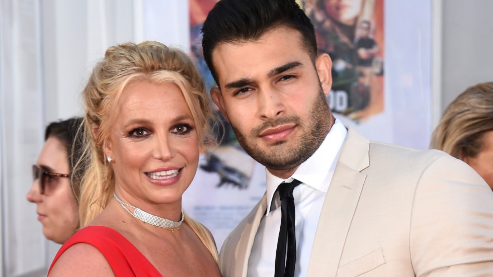 Britney Spears make Sam Asghari har lämnat in en ansökan om skilsmässa, uppger nyhetsbyrån AP. Arkivbild.
