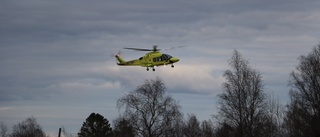 Skoterolycka: Kvinna till sjukhus med ambulanshelikopter