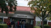 Extra pengar räddar tjänster i skolan