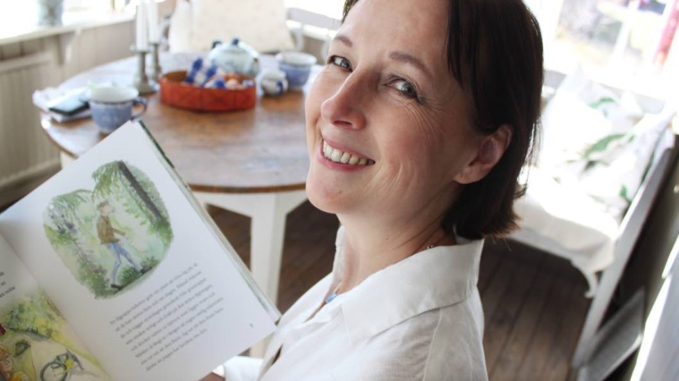 Helena Egerlid har illustrerat Lisa Franssons nya bok, Älgpappan.