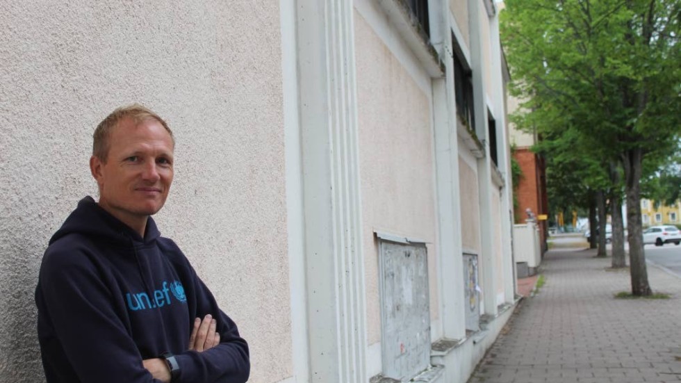 Albin Wiberg kommer i slutet av festivalveckan att bjuda på en guidad tour genom Västervik för att visa de olika väggmålningarna.