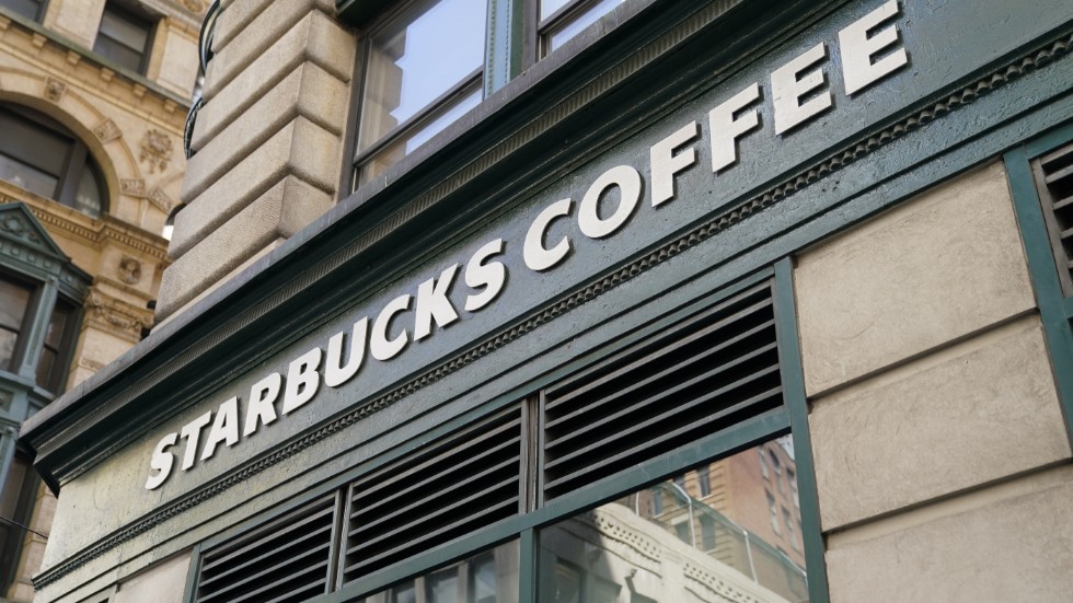 Anställda hos Starbucks strejkar i USA. Arkivbild.