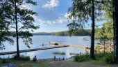 Skogssjöns nya brygga lockar: "Det är riktigt varmt i vattnet"