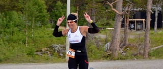 Laponia Triathlon startade i midnattssol