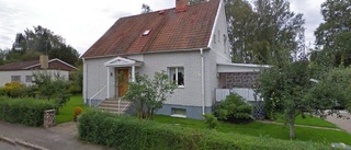 Fastigheten på postadress Sågmogatan 12 i Katrineholm har bytt ägare