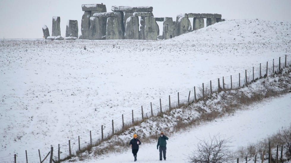 Förhistoriska fynd har gjorts vid utgrävningar inför ett planerat tunnelbygge vid Stonehenge. Bilden är tagen den 24 januari.
