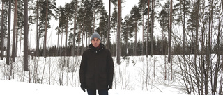 Anders, 45, nekas köpa kommunal mark för villabygge