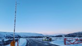 Poliser på plats vid gränsen till Norge – två bilar har stoppats