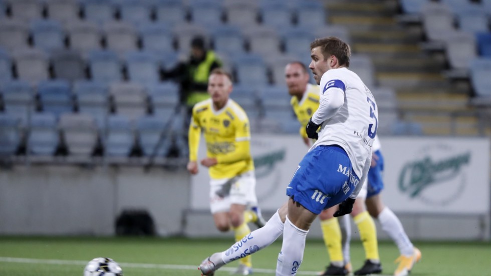 Tre straffar, tre mål – allt på 13 minuter. IFK Norrköpings lagkapten Christoffer Nyman leder nu den allsvenska skytteligan på 16 mål.