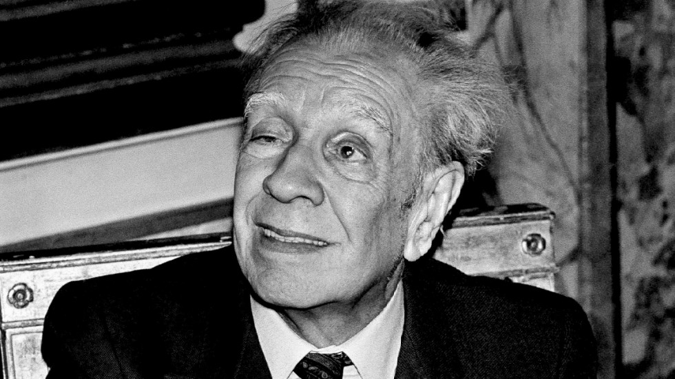 Jorge Luis Borges (1899–1986) anses vara en av 1900-talets mest inflytelserika författare. Med "Borges III" fullbordas en stor svensk översättar- och utgivargärning.