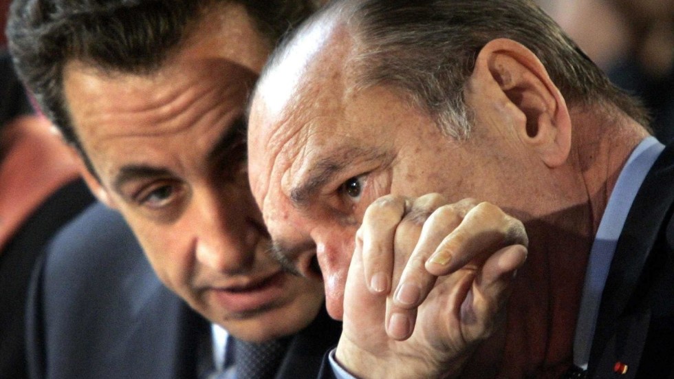 Nicolas Sarkozy och Jacques Chirac (1932–2019). Bilden är från 2005, då den sistnämnde var president och Sarkozy hans inrikesminister.