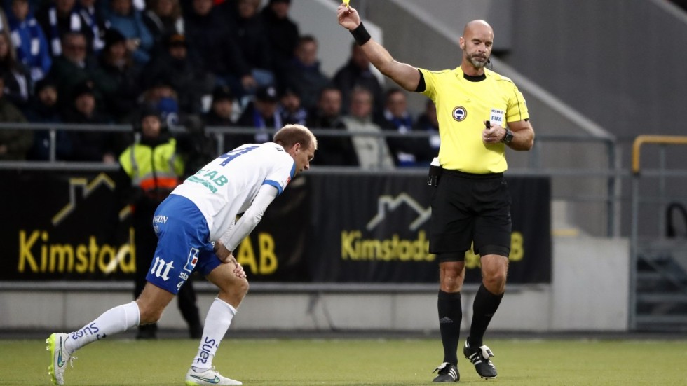 Förre elitdomaren och nuvarande domarbasen Stefan Johannesson reagerar skarpt på kritiken från IFK Norrköpings Simon Thern. Arkivbild.
