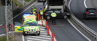 En till sjuhus efter olycka på Söderleden – vägen stängdes av