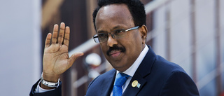 Somalias president godkänner förlängt mandat