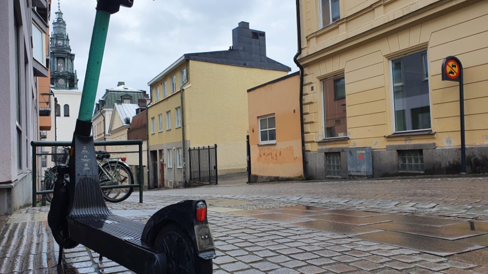 Vi ser med oro på att många elsparkcyklister och cyklister riskerar att skada huvud eller ansikte när de är ute och cyklar på våra vägar, skriver RTP Östergötland.