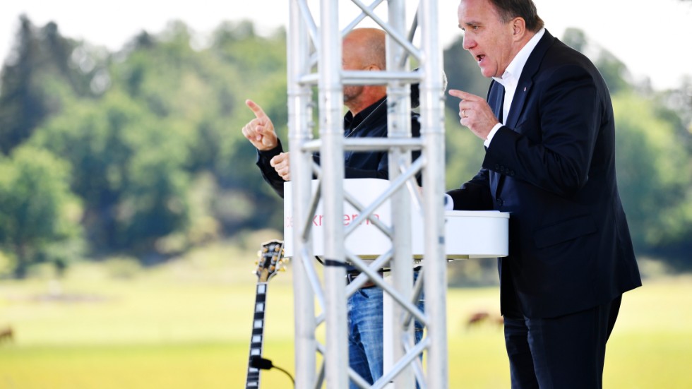 Under sitt sommartal i Åkersberga på söndagen berättade Stefan Löfven att han avgår om ett par månader. 