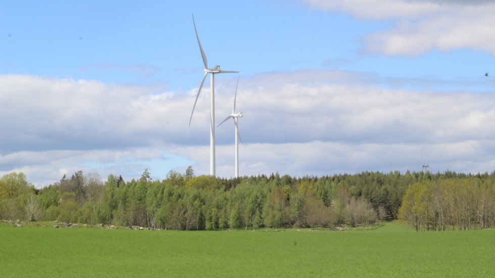 Uppförandet av stora vindkraftverk medför betydande lokala konsekvenser.