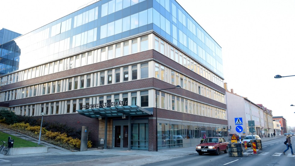 En man står åtalad vid Sundsvalls tingsrätt misstänkt för grova sexbrott mot barn. Arkivbild