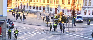 Demonstrationsfriheten kan inte existera på nåder av våldsverkare