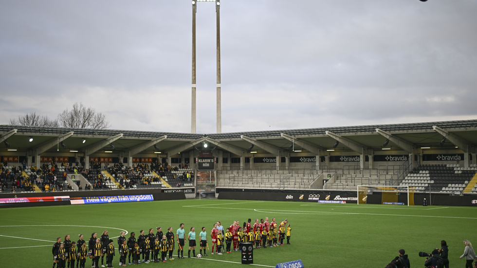 Herrarnas fotbollsallsvenska kval får flytta på sig till förmån för damernas Champions League-fotboll på Bravida arena. Arkivbild.