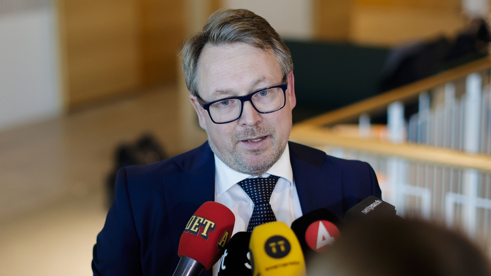 Åklagare Thobias Vilhelmsson på plats i Göta hovrätt. Bild från första rättegångsdagen.