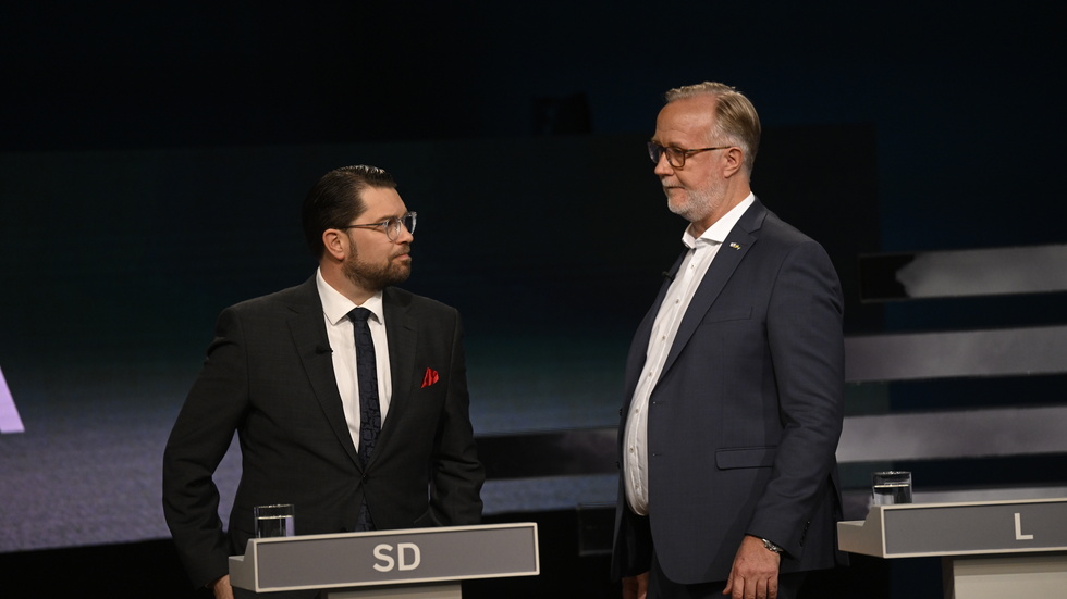 Partiledarna Jimmie Åkesson (SD) och Johan Pehrson (L) tycks ha olika syn på lämpligheten i återstarten av kärnkraft.